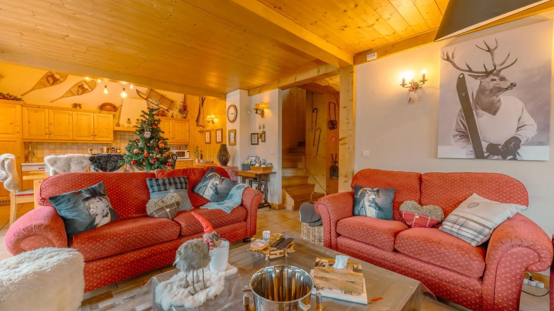 Chalet Amitie Familial De Luxe Avec Jacuzzi, A 150 M Des Pistes De Ski De La Turche, Parking Prive, Wifi Fibre, Cheminee Avec Bois, Les Gets 0*,