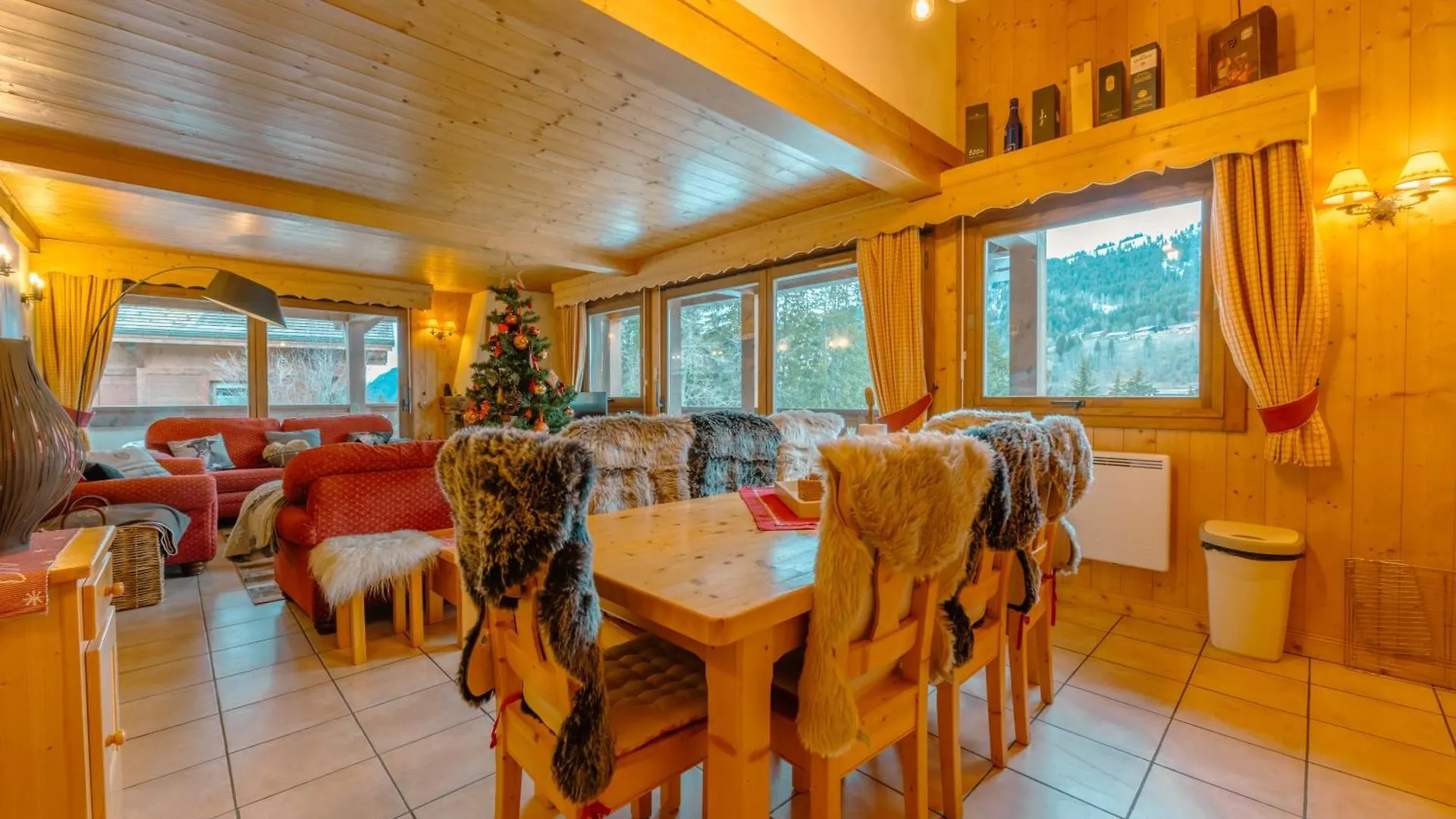 Chalet Amitie Familial De Luxe Avec Jacuzzi, A 150 M Des Pistes De Ski De La Turche, Parking Prive, Wifi Fibre, Cheminee Avec Bois, Les Gets France